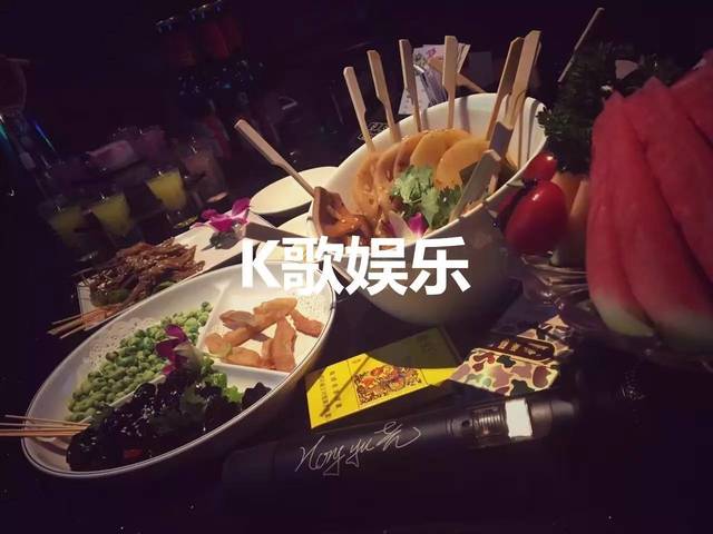 【怎么撩女生】这样发朋友圈 女生看了就会爱上你