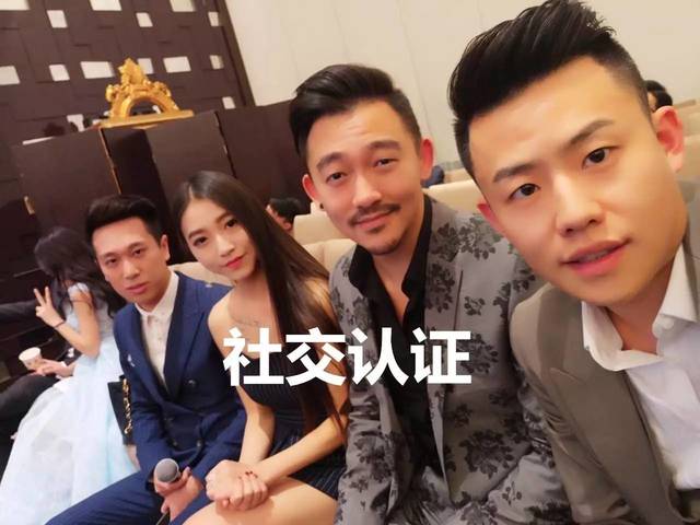 【怎么撩女生】这样发朋友圈 女生看了就会爱上你
