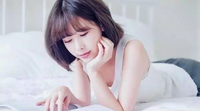 这2点技巧让女人主动来追你，轻松俘获她的芳心-恋爱撩妹网-聊天话术|脱单方法|约会技巧|哄女生|牵手探探微信聊天案例|