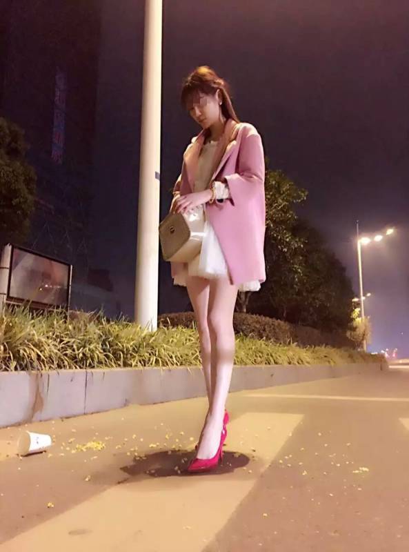 把妹约会实战聊天案例-那一夜，我把女神变成了女仆