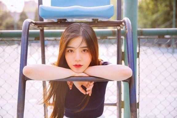 如何在办公室啪到女同事，把日本动作片变成现实