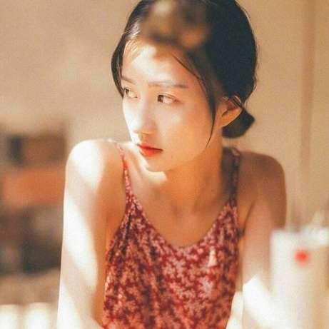 跟喜欢的女生打电话，第一句怎么说才能追到女生-恋爱撩妹网-聊天话术|脱单方法|约会技巧|哄女生|牵手探探微信聊天案例|