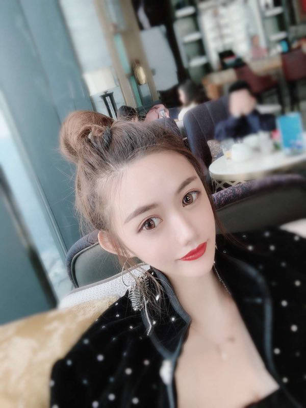 泡妞聊天实战案例-郑州天气雪纷纷，宝马车内“欲断魂”-追女生聊天技巧