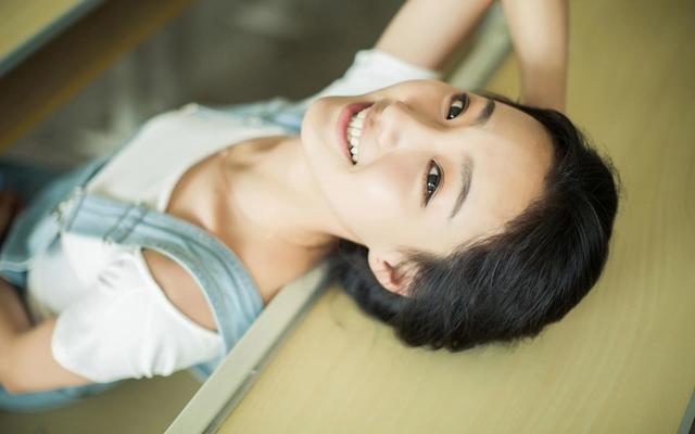 想让心动女生对你主动，先学会这4个聊天策略-恋爱撩妹网-聊天话术|脱单方法|约会技巧|哄女生|牵手探探微信聊天案例|