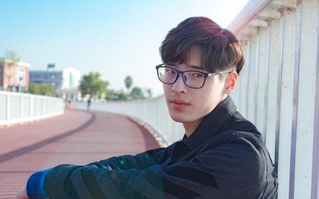 让妹子瞬间爱上你的4个小行为，你敢对她试试吗?-恋爱撩妹网-聊天话术|脱单方法|约会技巧|哄女生|牵手探探微信聊天案例|