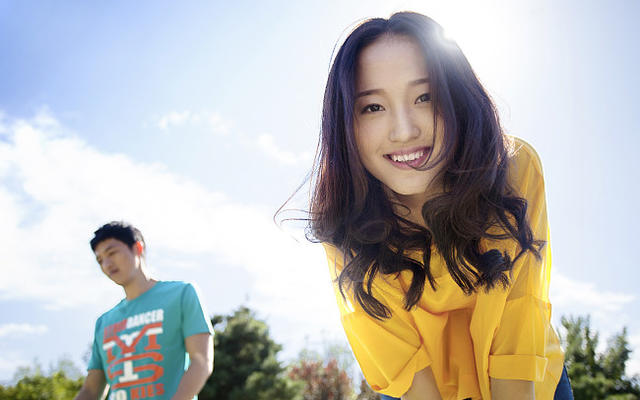 如何做到随时随地搭讪想认识的妹子(附上任务训练表)-恋爱撩妹网-聊天话术|脱单方法|约会技巧|哄女生|牵手探探微信聊天案例|