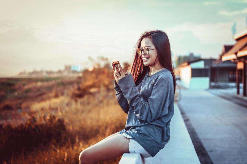 读懂女人“潜台词”，推倒还是推开？-恋爱撩妹网-聊天话术|脱单方法|约会技巧|哄女生|牵手探探微信聊天案例|