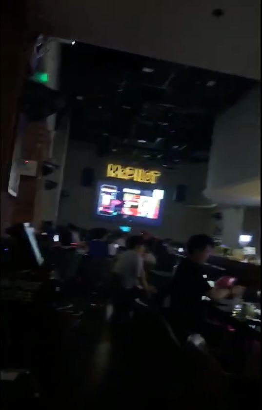 微信把妹聊天实战案例-为了报复前男友，抖音主播半夜带我去她家！