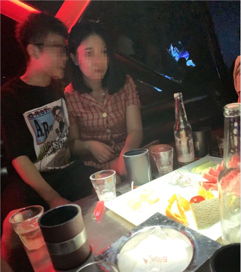 微信把妹追女生聊天案例:夜场酒吧菜鸟初探：掌握这些小白也能迅速蜕变！