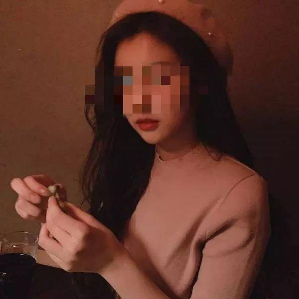 追女生实战聊天技巧案例-网聊”傻白甜“被表白，到底是什么这么吸引她？-恋爱撩妹网-聊天话术|脱单方法|约会技巧|哄女生|牵手探探微信聊天案例|