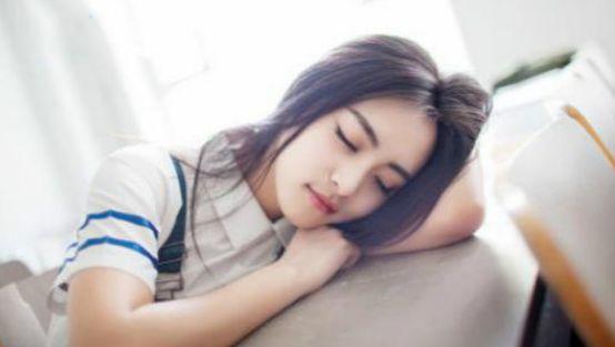 女生找你诉苦抱怨怎么办？这样给女生满满暖心-恋爱撩妹网-聊天话术|脱单方法|约会技巧|哄女生|牵手探探微信聊天案例|