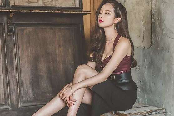 陌生美女的微信号，该怎么聊拉近关系？-恋爱撩妹网-聊天话术|脱单方法|约会技巧|哄女生|牵手探探微信聊天案例|