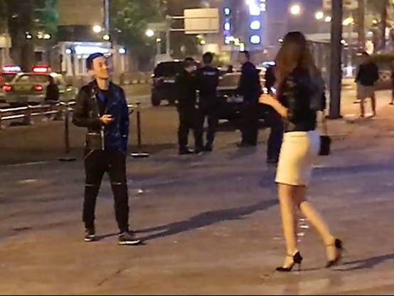 实战案例：搭讪带走逆天长腿外国超模
