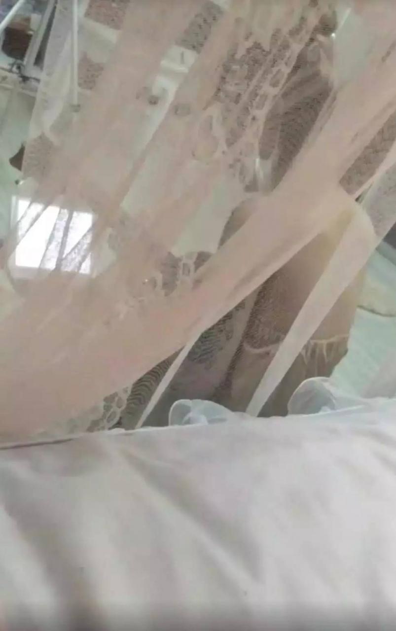 农民工把妹日记！搬砖之余，我用王者荣耀把到了（中加）混血女主播！