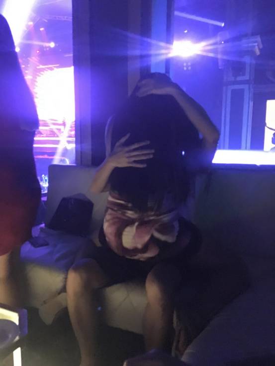 最强逆袭，屌丝宅男仅用三天睡到混血儿