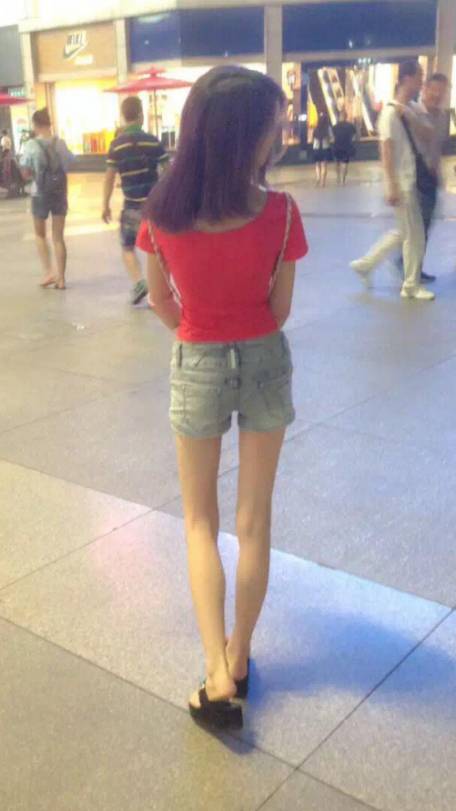 把妹泡妞案例-怪你太美丽，所以没忍住……