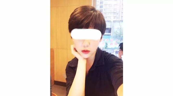 把妹泡妞案例-干完三瓶红酒，主播公司女总裁竟把她家的钥匙给了我-恋爱撩妹网-聊天话术|脱单方法|约会技巧|哄女生|牵手探探微信聊天案例|