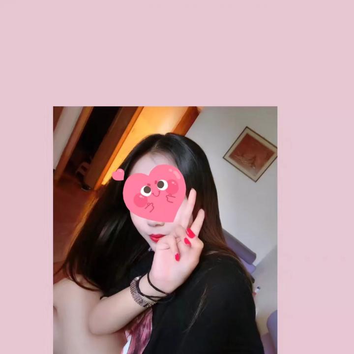 把妹泡妞案例-我把“罪恶之手”伸进清纯校花的胸怀
