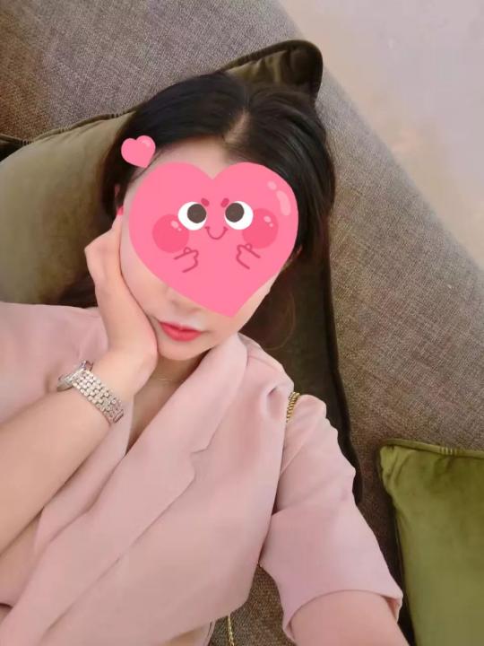 把妹泡妞案例-我把“罪恶之手”伸进清纯校花的胸怀