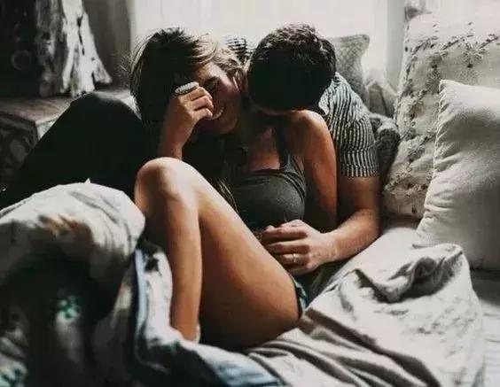 女生为什么不愿和你上床-恋爱撩妹网-聊天话术|脱单方法|约会技巧|哄女生|牵手探探微信聊天案例|