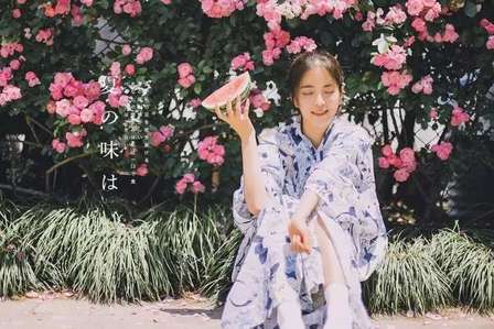 这样展示朋友圈，妹子都来主动撩你-恋爱撩妹网-聊天话术|脱单方法|约会技巧|哄女生|牵手探探微信聊天案例|