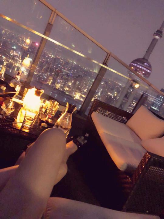 美翻了！迪丽热巴、古力娜扎，都不如我怀里的你（上）