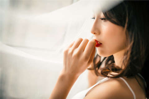 想追一个女孩怎么和她聊天才能获得她的好感-恋爱撩妹网-聊天话术|脱单方法|约会技巧|哄女生|牵手探探微信聊天案例|