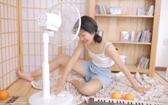 第一次加微信先聊什么 聊天套路及注意事项-恋爱撩妹网-聊天话术|脱单方法|约会技巧|哄女生|牵手探探微信聊天案例|