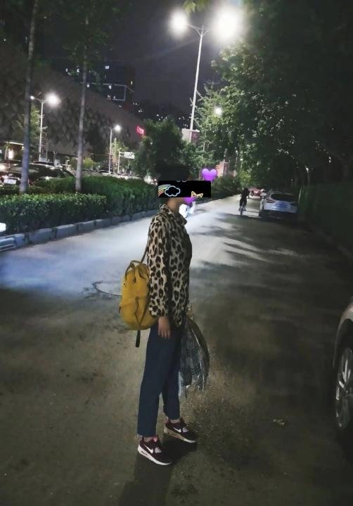 追女生约会聊天案例-一天一夜,她为我打开通往“黑洞最深处”的大门。