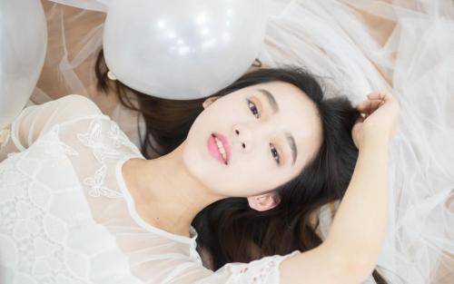 和女生约会牵手技巧-恋爱撩妹网-聊天话术|脱单方法|约会技巧|哄女生|牵手探探微信聊天案例|