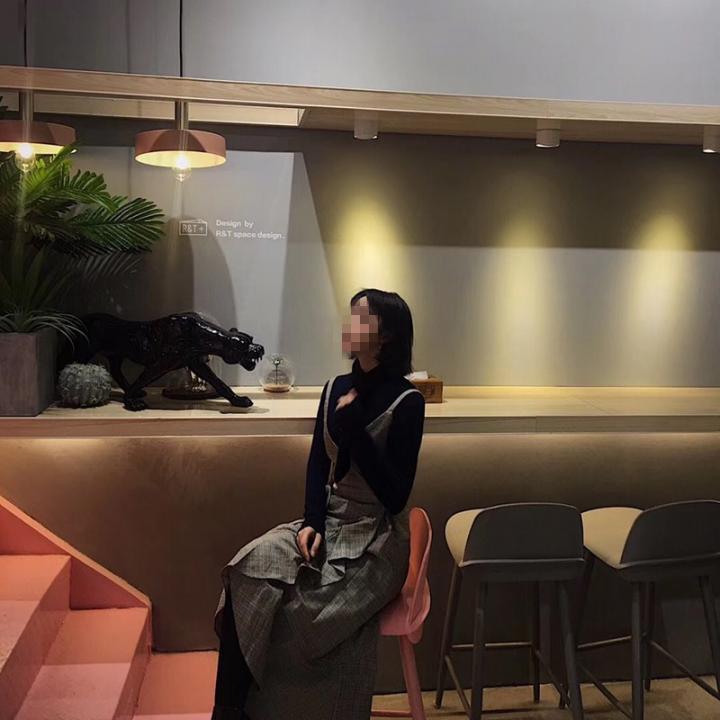 把妹案例-学画画的她，让我在床上教她画画。