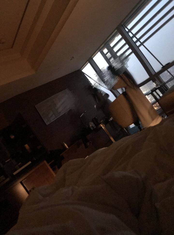 把妹实战贴-175姐妹花，深夜爬上了我的床“泄火”三次！