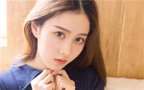 女生问