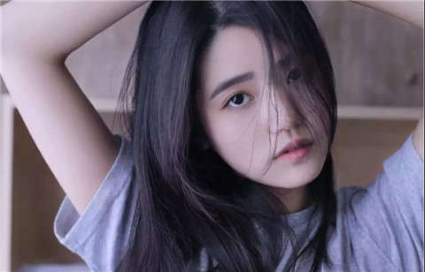 怎么和女生聊天不冷场，让女生主动起来的技巧:共情-恋爱撩妹网-聊天话术|脱单方法|约会技巧|哄女生|牵手探探微信聊天案例|