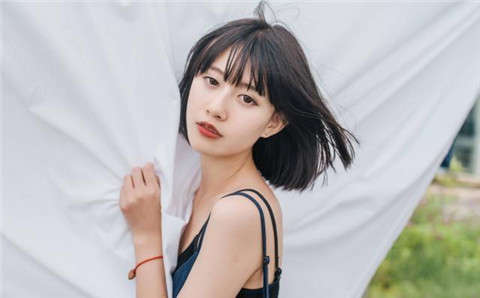 和女生聊天老是尬聊怎么办？教你一招高情商聊天术第4张