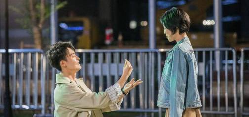 女人认识男人，第一眼看哪个部位？