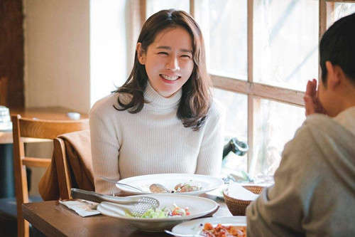 约女生吃饭聊什么话题容易给她留下好感第4张