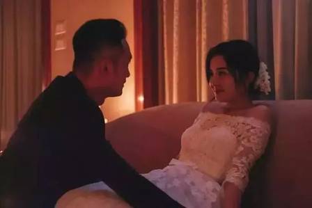 切记，这样的女生爱“劈腿”！-恋爱撩妹网-聊天话术|脱单方法|约会技巧|哄女生|牵手探探微信聊天案例|