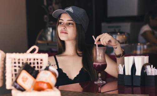 学老司机这样挑逗女生，女孩不仅不反感，还会欲罢不能！-恋爱撩妹网-聊天话术|脱单方法|约会技巧|哄女生|牵手探探微信聊天案例|