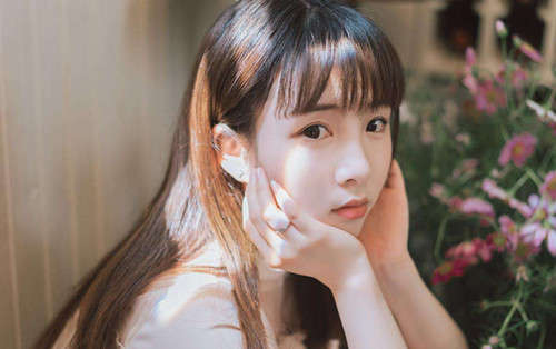 水瓶座女生吃醋的表现，这些表现证明她喜欢你-恋爱撩妹网-聊天话术|脱单方法|约会技巧|哄女生|牵手探探微信聊天案例|