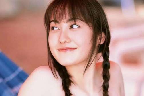 快速吸引女生的4个平民技巧，没钱没颜也管用！-恋爱撩妹网-聊天话术|脱单方法|约会技巧|哄女生|牵手探探微信聊天案例|