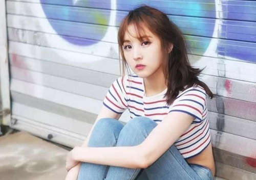 女生说嘁什么意思？该怎么回复-恋爱撩妹网-聊天话术|脱单方法|约会技巧|哄女生|牵手探探微信聊天案例|