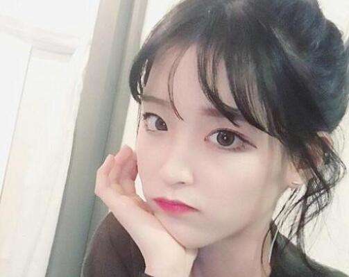 微信聊天女生发个傲慢表情的意思？-恋爱撩妹网-聊天话术|脱单方法|约会技巧|哄女生|牵手探探微信聊天案例|