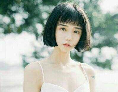女生发愉快表情啥意思？附聊天实例应该怎么回-恋爱撩妹网-聊天话术|脱单方法|约会技巧|哄女生|牵手探探微信聊天案例|