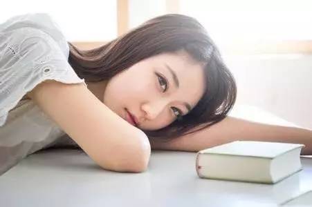 女生问咱俩现在啥关系，怎么高情商回答？-恋爱撩妹网-聊天话术|脱单方法|约会技巧|哄女生|牵手探探微信聊天案例|