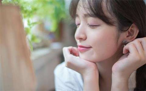 女生说你不会哄她该怎么回复？第2张
