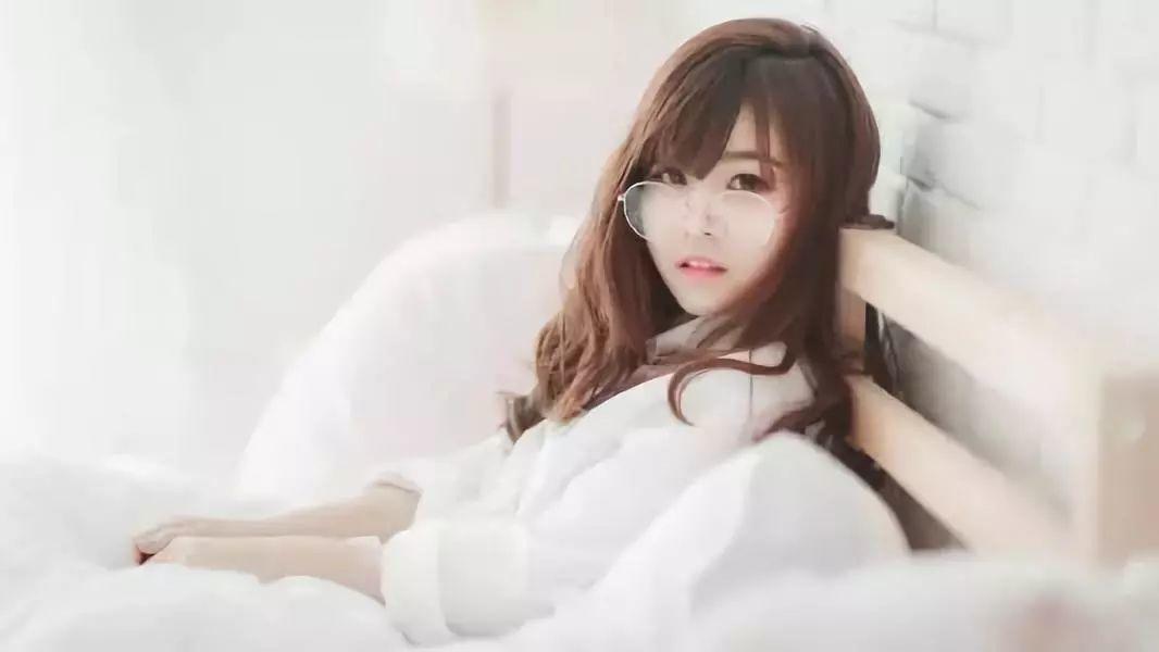 把妹吸引法则-什么是真正的吸引——颠覆吸引的概念-恋爱撩妹网-聊天话术|脱单方法|约会技巧|哄女生|牵手探探微信聊天案例|