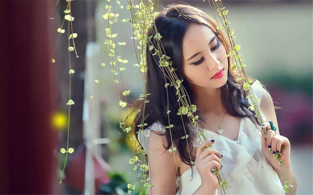 迅速与女生建立吸引的绝招-追女生恋爱高级思维-恋爱撩妹网-聊天话术|脱单方法|约会技巧|哄女生|牵手探探微信聊天案例|