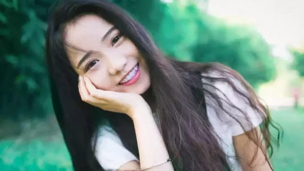 《把妹追女生吸引法则》与女生快速获得亲密关系的第一个核心-恋爱撩妹网-聊天话术|脱单方法|约会技巧|哄女生|牵手探探微信聊天案例|