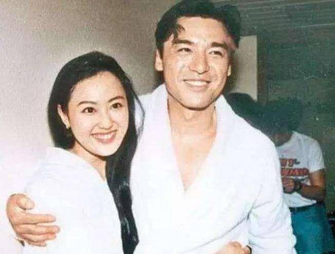 渣男骗走妹子80万，却反遭拜金女算计掏空家底？